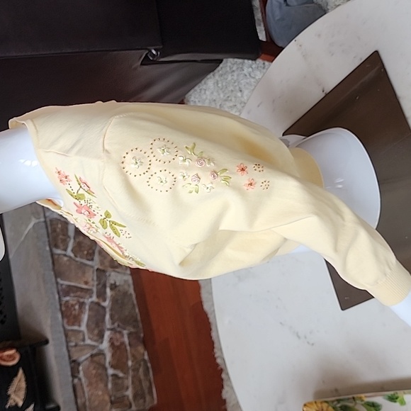 NWOT Roper yellow embroidered cardigan size large - Picture 10 of 17